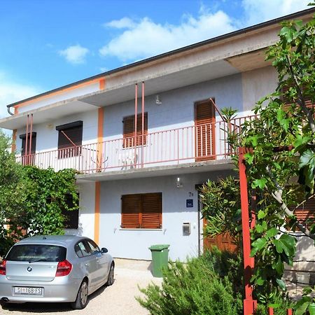סרימה Apartments Adriana מראה חיצוני תמונה