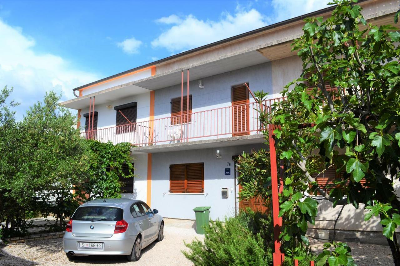 סרימה Apartments Adriana מראה חיצוני תמונה