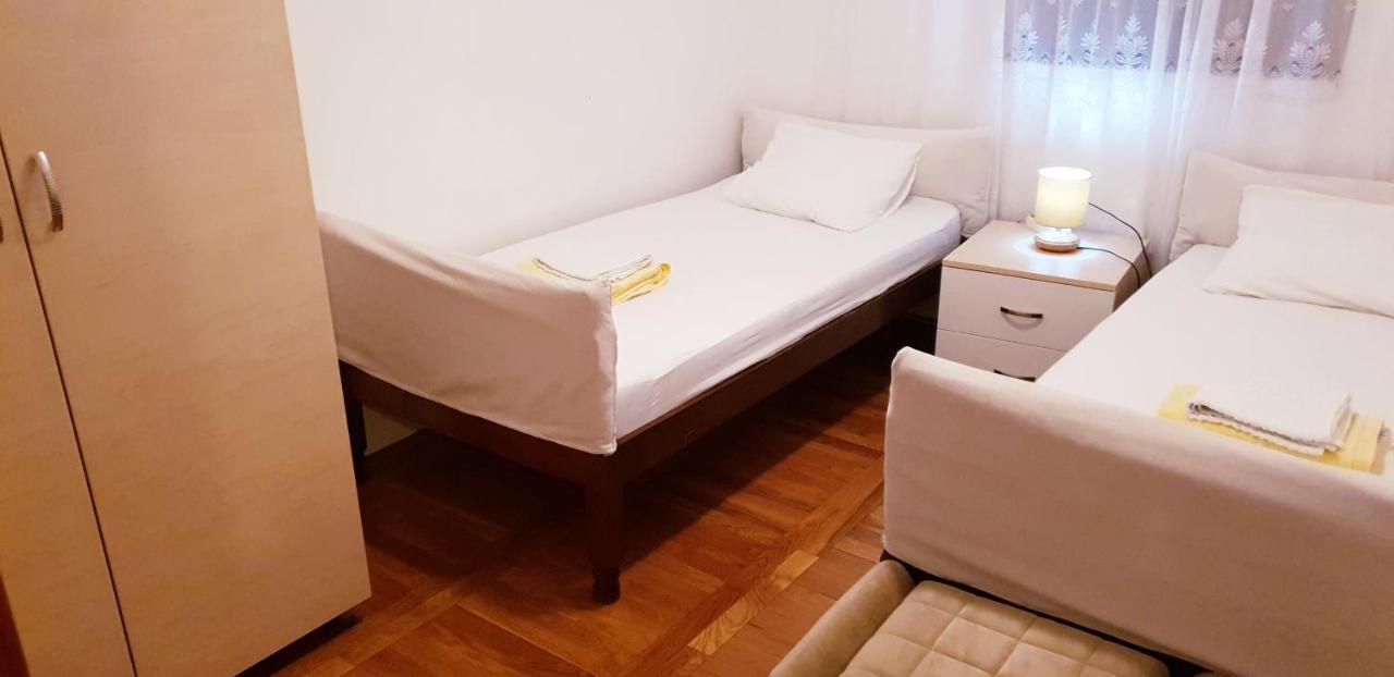סרימה Apartments Adriana מראה חיצוני תמונה